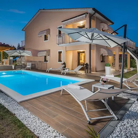 Awesome In With House A Panoramic View Apartman Labin